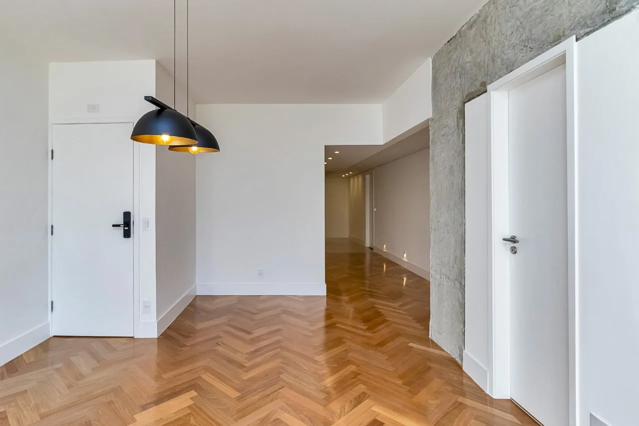 Lindenberg totalmente reformado à venda no Jardim América – 20487