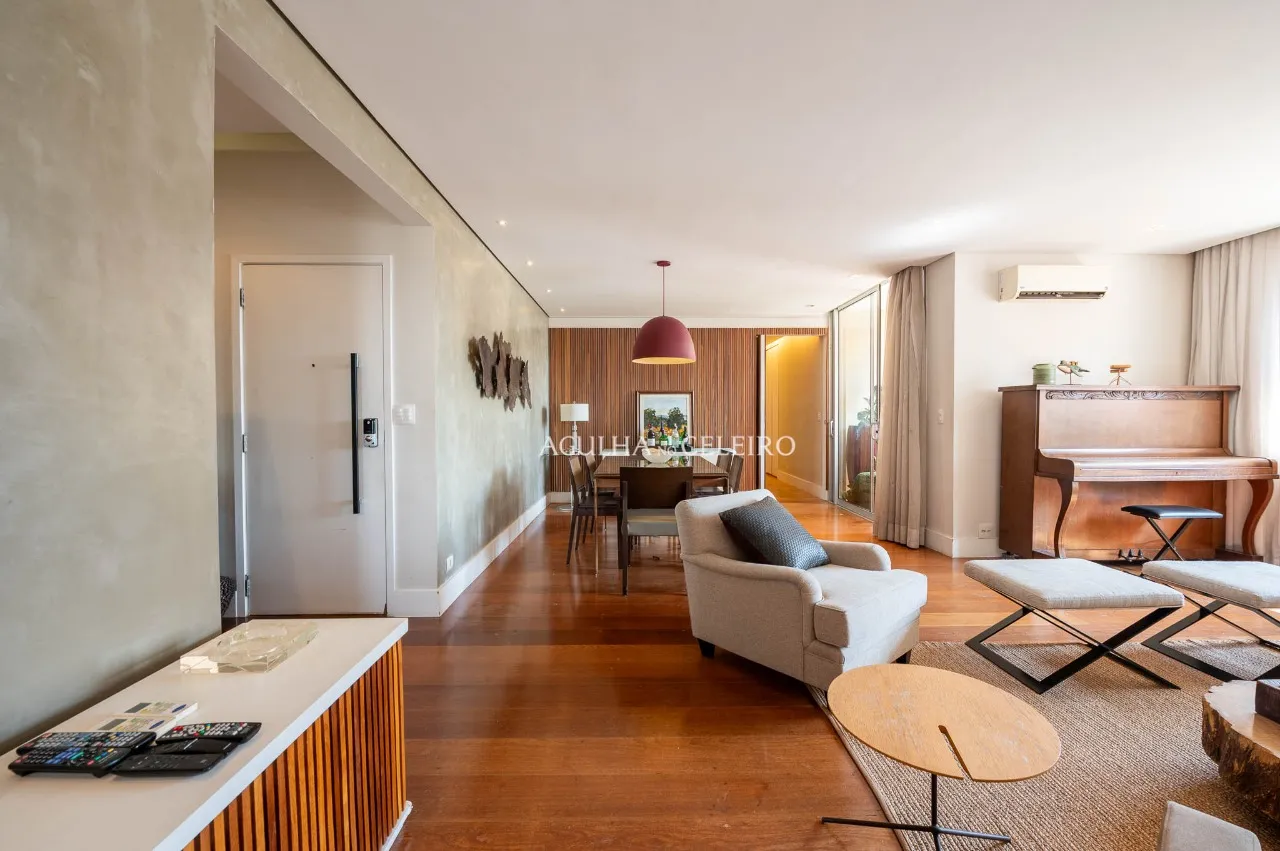 Apartamento Reformado no Miolo do Itaim Bibi para locação. – AP3897