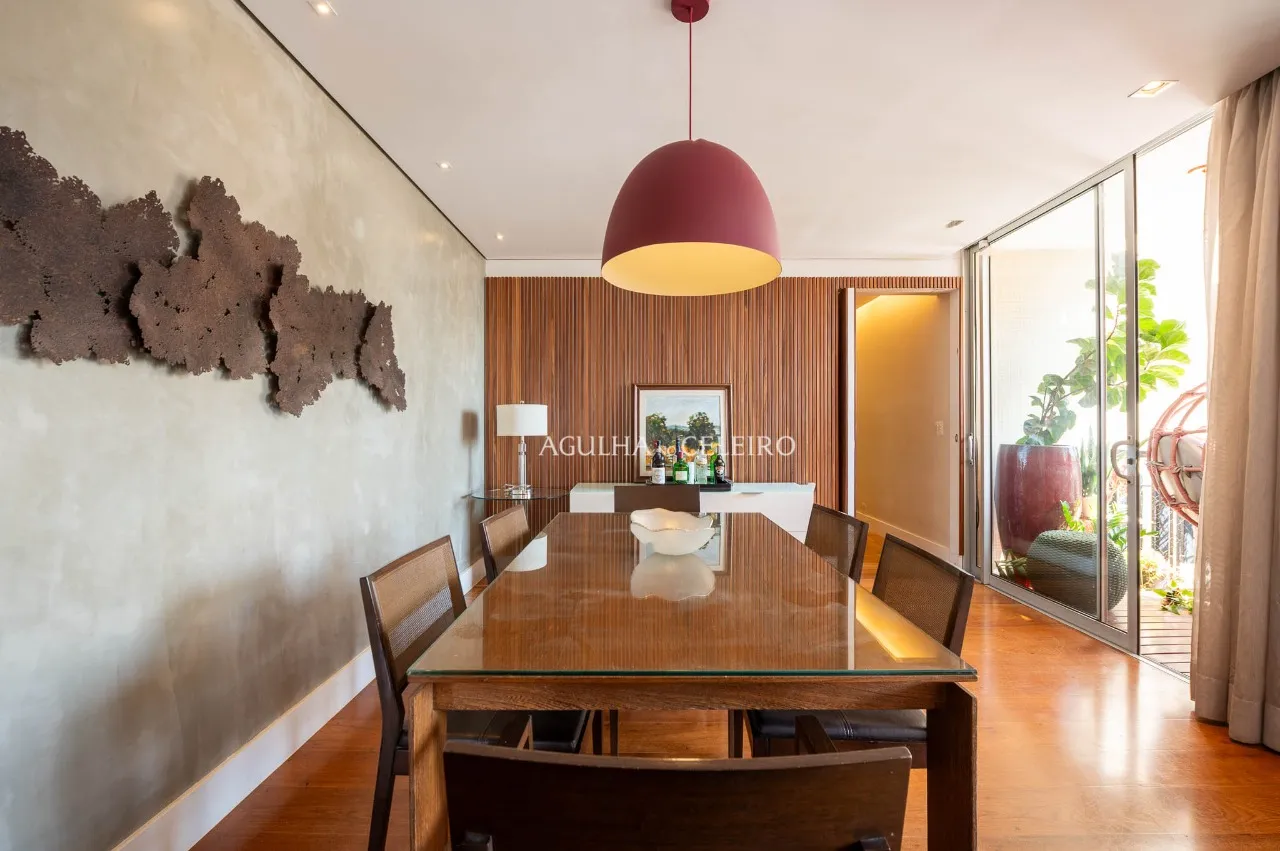 Apartamento Reformado no Miolo do Itaim Bibi para locação. – AP3897