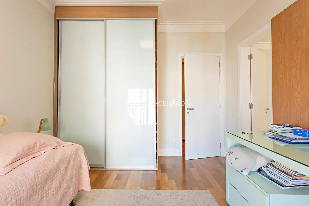 Belíssimo apartamento com vista para o Parque Ibirapuera. – AP4089 - _EOM0839