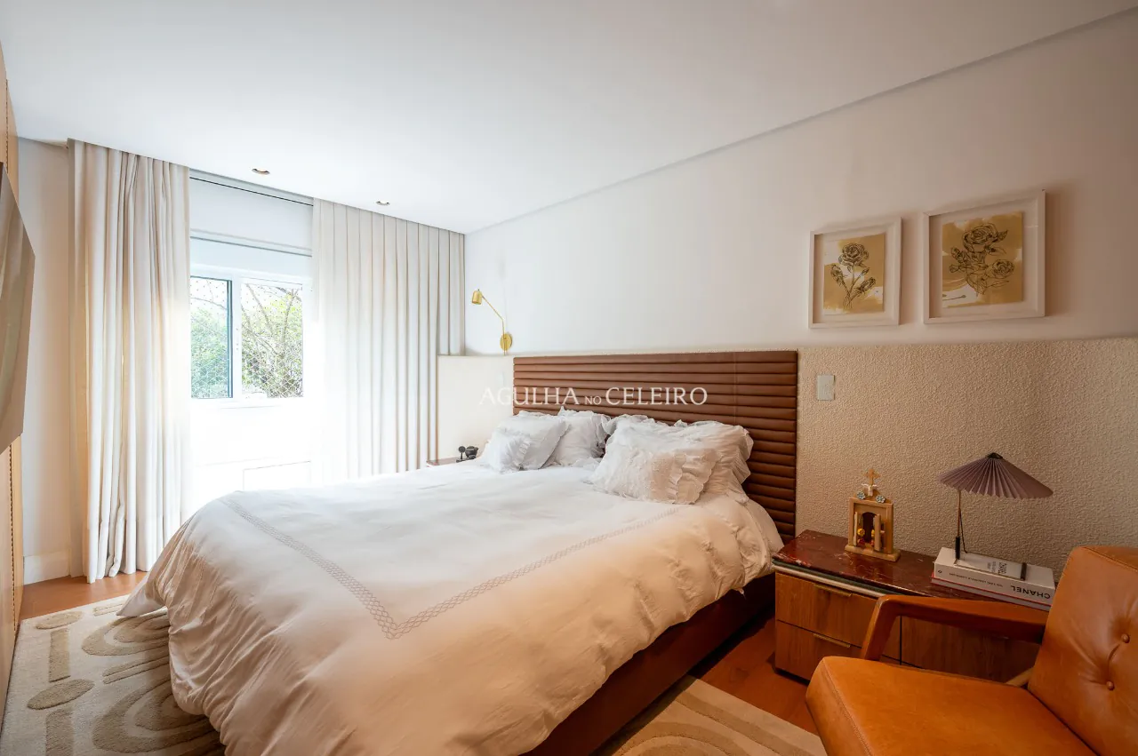 Apartamento totalmente reformado à venda no Jardim América. – AP4547