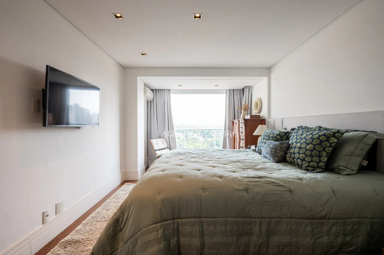 Apartamento com reforma incrível e pé direito alto em Campo Belo – AP5859