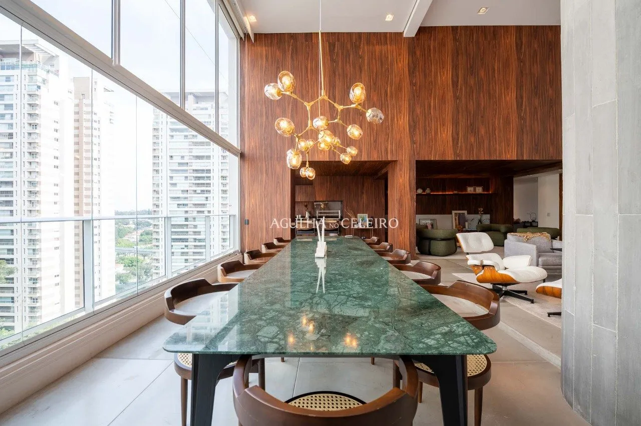 Apartamento com reforma incrível e pé direito alto em Campo Belo – AP5859