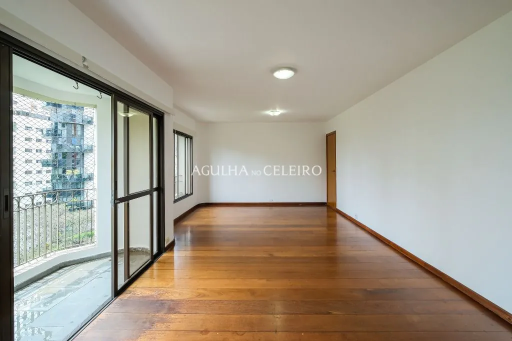 Apartamento à venda na Vila Nova Conceição. – AP8412