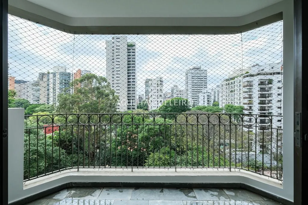 Apartamento à venda na Vila Nova Conceição. – AP8412