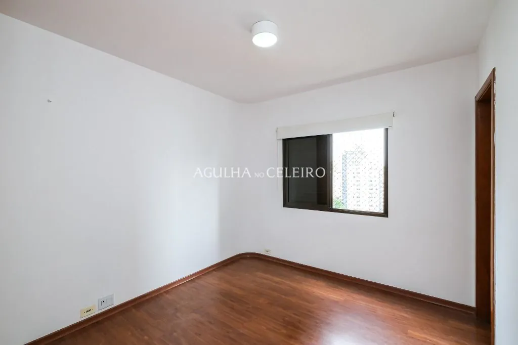 Apartamento à venda na Vila Nova Conceição. – AP8412