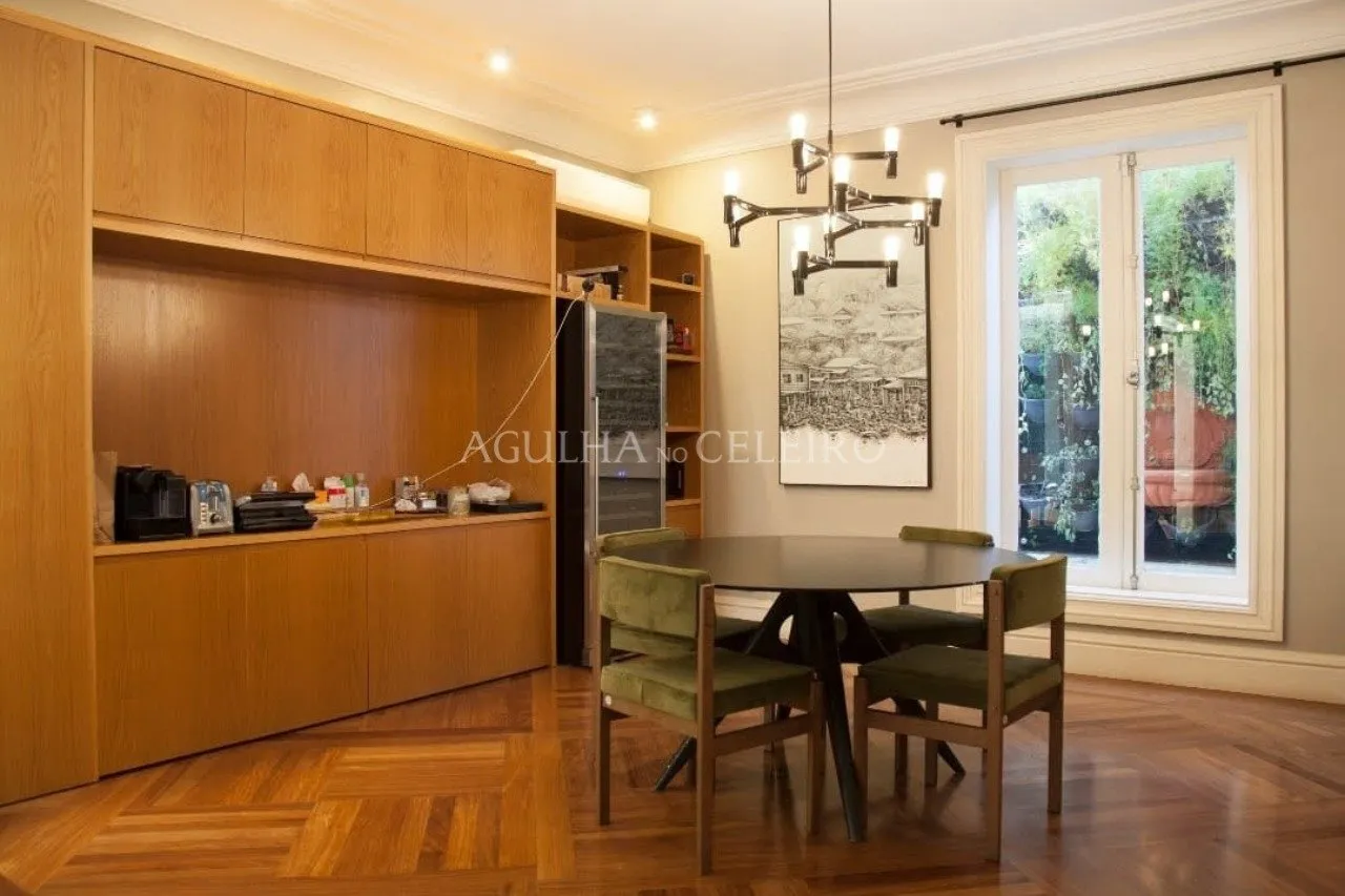 Casa com muito verde à venda no Jardim Europa. – CA0236