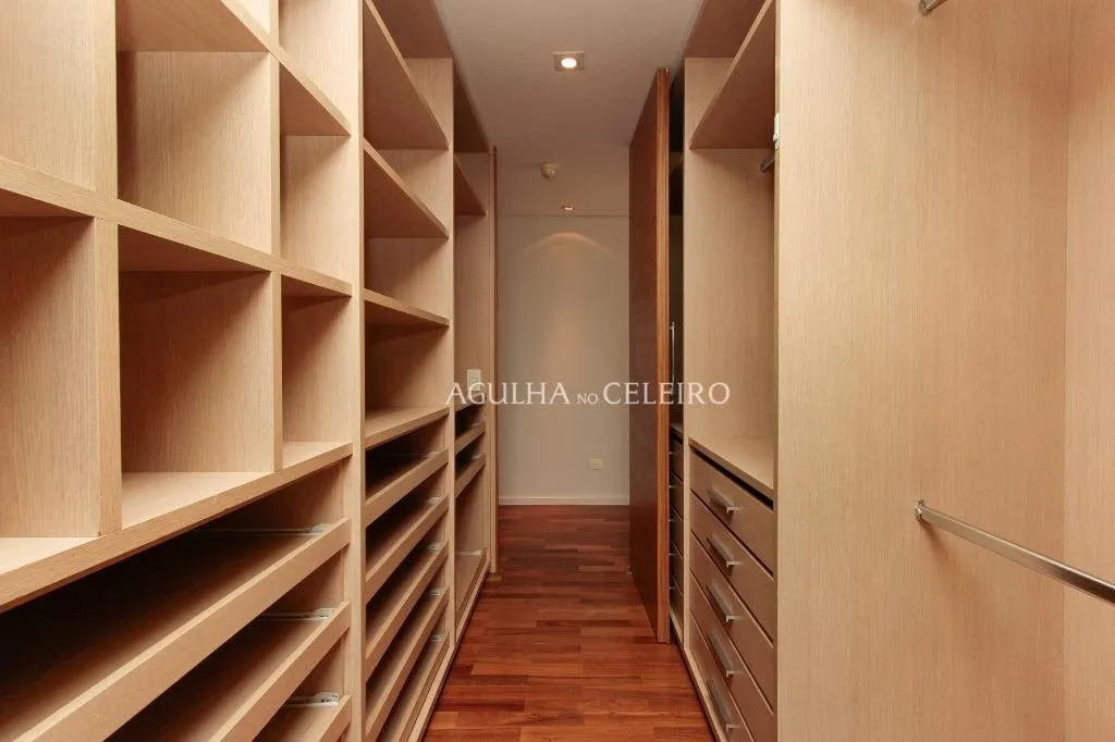 Casa moderna com muito lazer para locação no Jardim Paulista. – CA0453