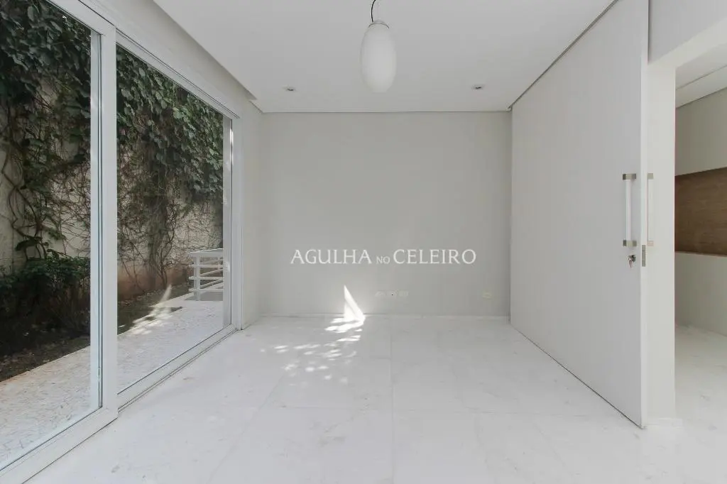 Casa moderna com muito lazer para locação no Jardim Paulista. – CA0453