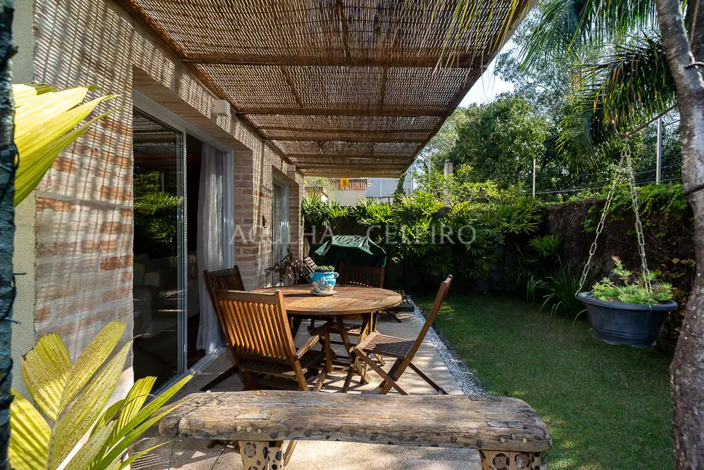 Casa em condominio à venda em Alto de Pinheiros. – CA0543