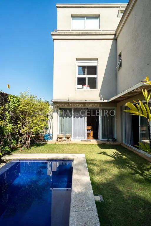 Casa em condominio à venda em Alto de Pinheiros. – CA0543