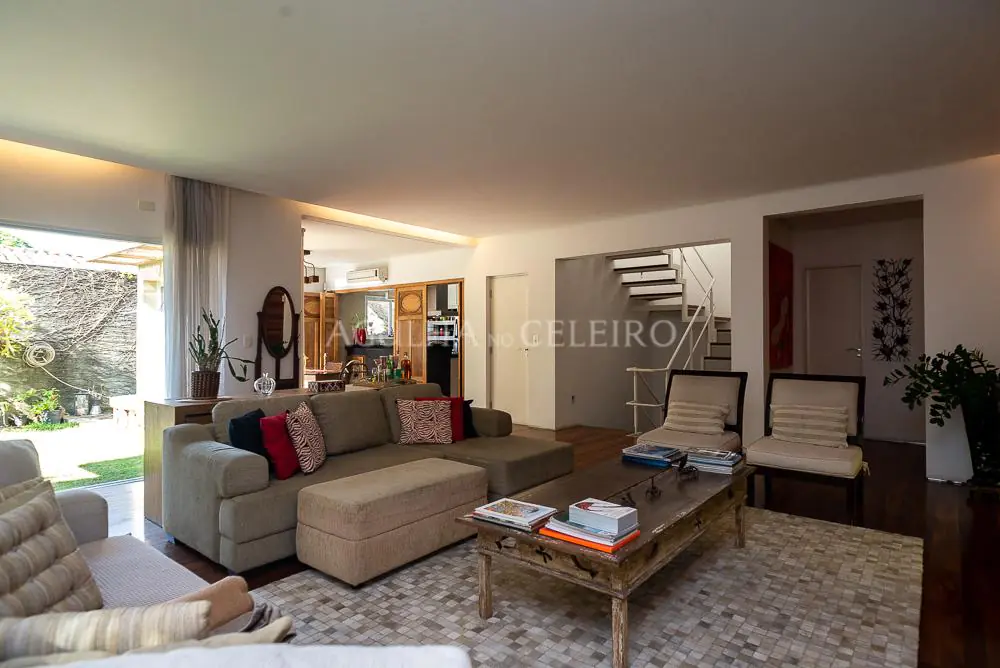 Casa em condominio à venda em Alto de Pinheiros. – CA0543