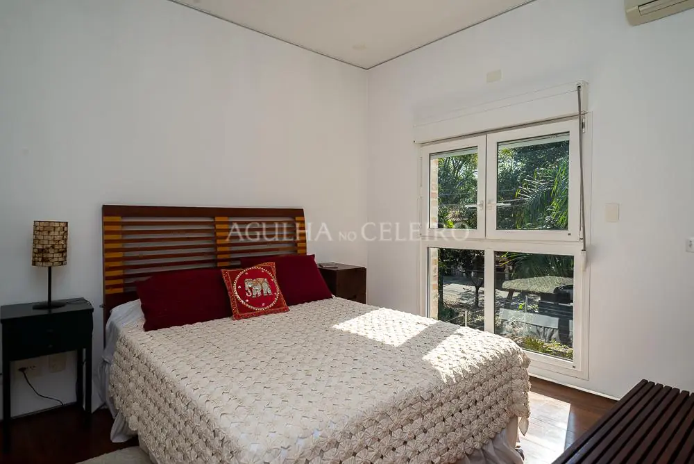 Casa em condominio à venda em Alto de Pinheiros. – CA0543