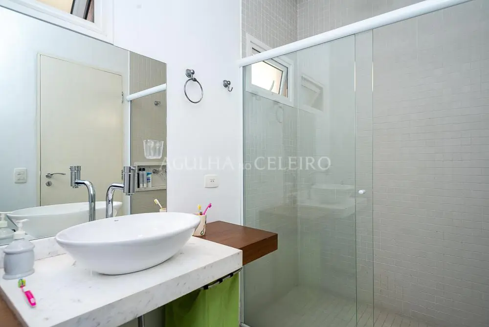 Casa em condominio à venda em Alto de Pinheiros. – CA0543