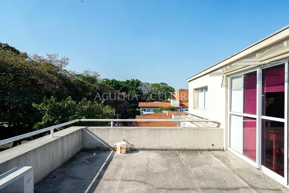 Casa em condominio à venda em Alto de Pinheiros. – CA0543