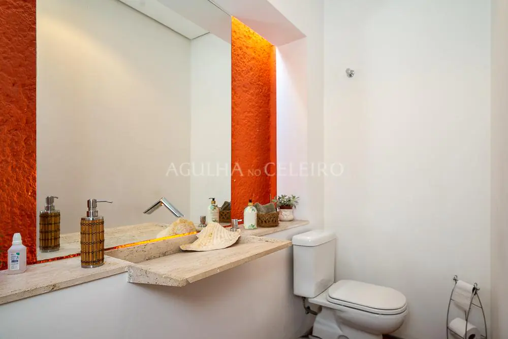 Casa em condominio à venda em Alto de Pinheiros. – CA0543