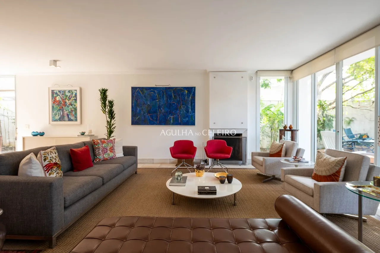 Casa à venda em Alto de Pinheiros. – CA1121