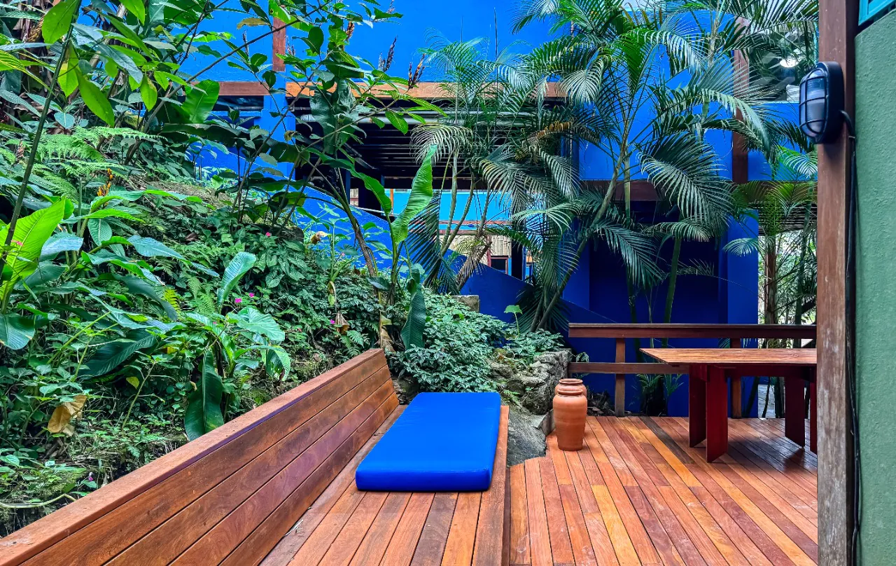 casa-de-praia-com-lareira-varanda-e-deck-com-churrasqueira-a-poucos-passos-da-areia-em-camburi-20537-41758587643