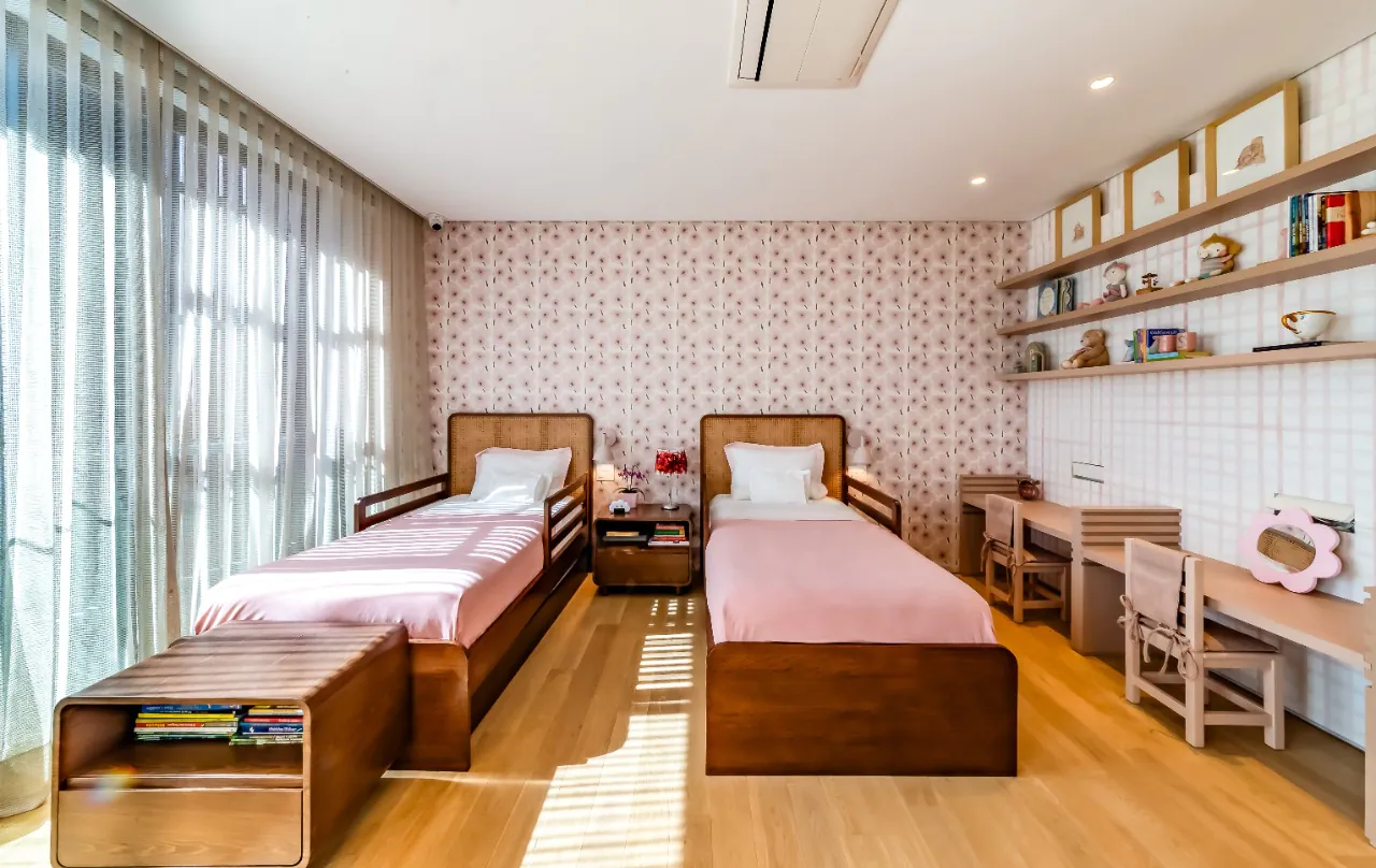 casa-modernista-com-projeto-lindo-amplo-jardim-com-piscina-de-tirar-o-folego-20515-161758421938