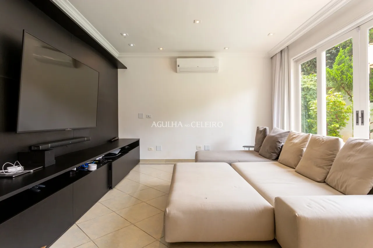 Casa moderna com ambientes integrados à venda em Alto de Pinheiros – 12766