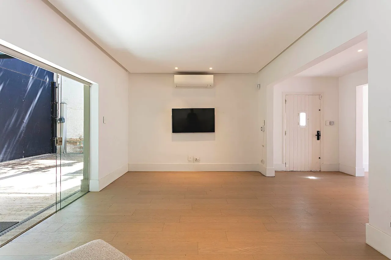 Casa à venda e locação no Jardim Paulistano – 12963