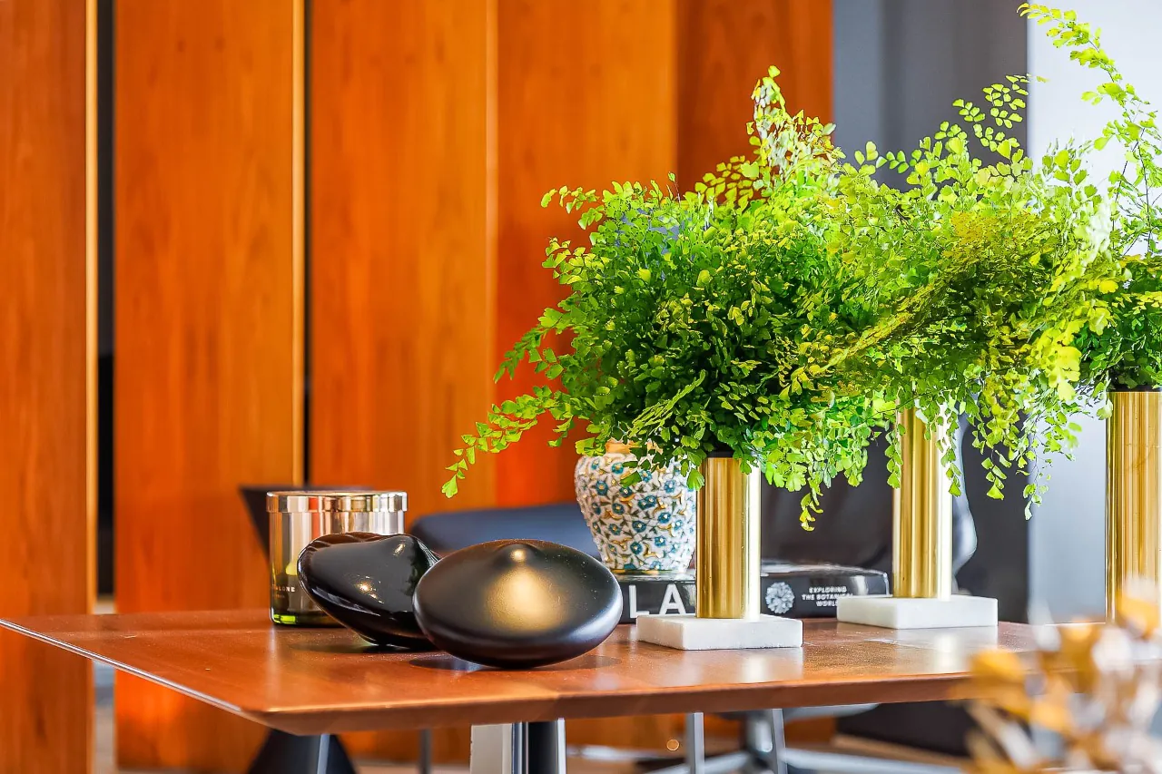 Apartamento mobiliado em condomínio desejado com quadra de tênis à venda no Jardim Europa. – 19460