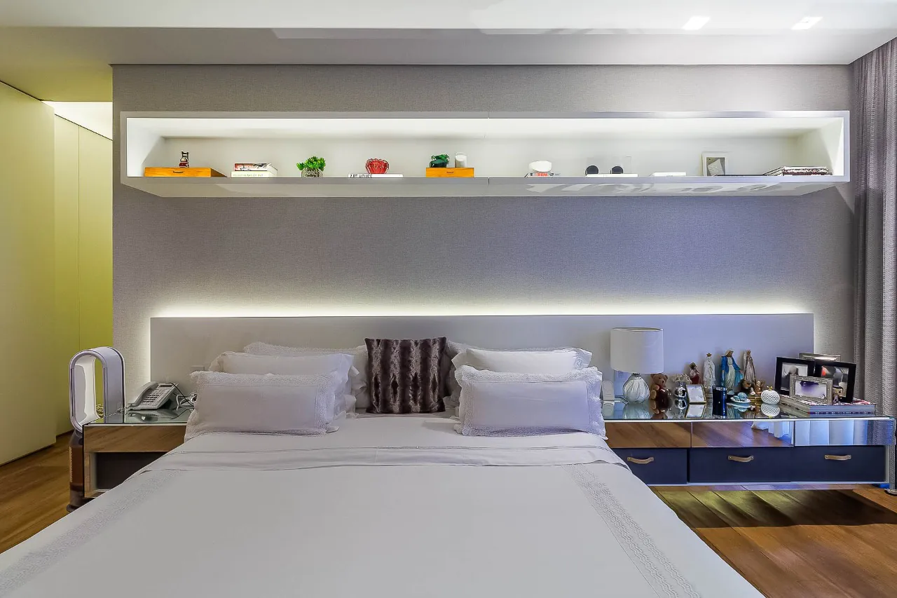 Apartamento mobiliado em condomínio desejado com quadra de tênis à venda no Jardim Europa. – 19460