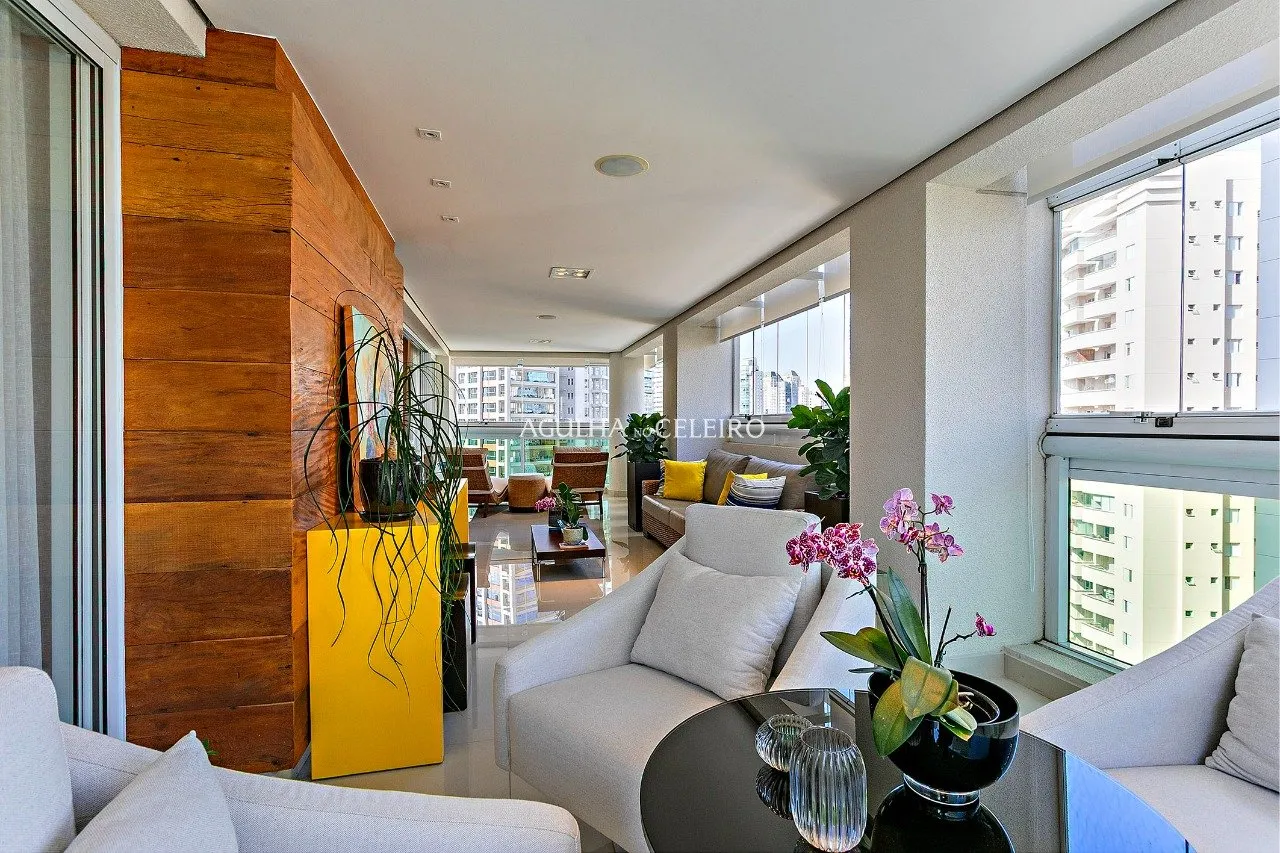 Apartamento com sacada envidraçada a venda em Moema. – 20186 - _MGS9286