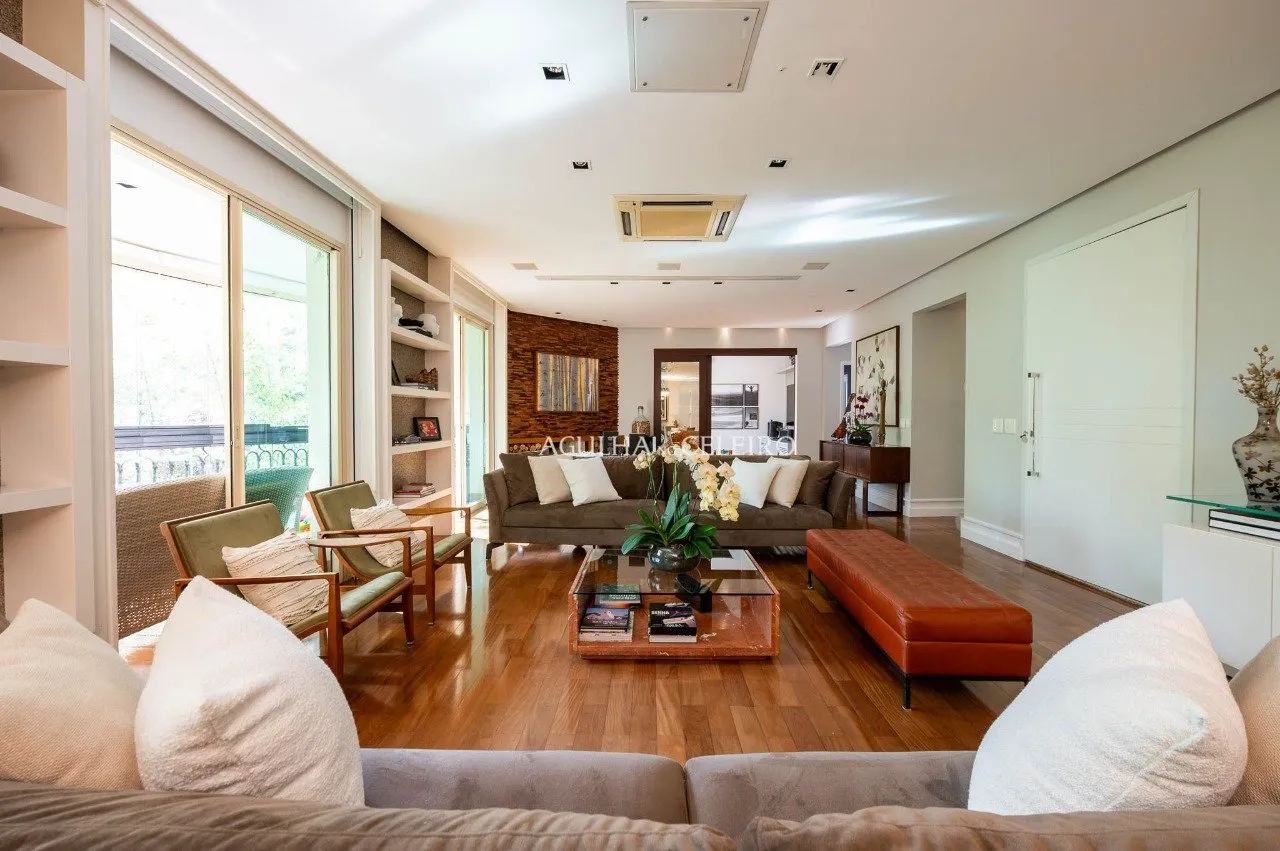 Apartamento de 311 m² com 3 suítes e 1 escritório à venda no Campo Belo. – 20204