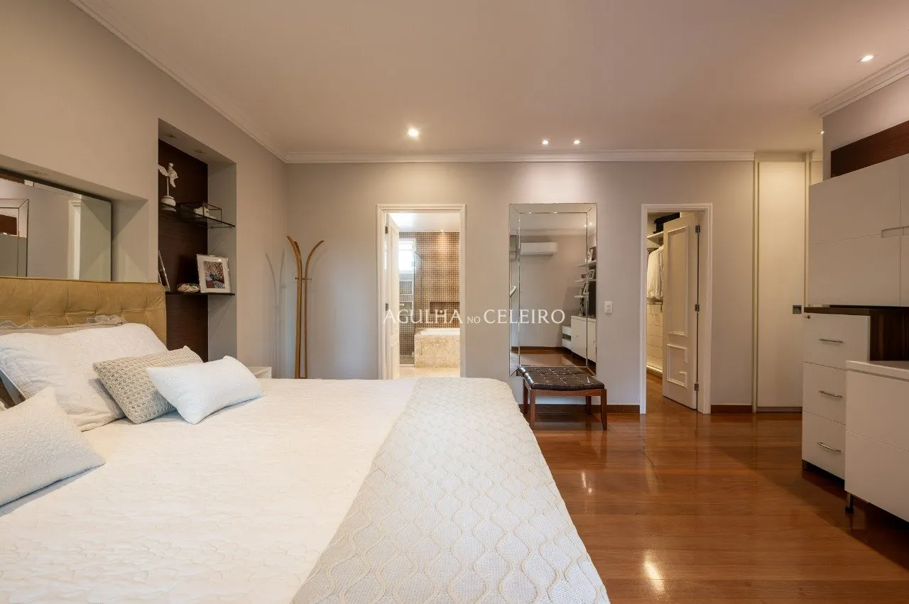 Apartamento de 311 m² com 3 suítes e 1 escritório à venda no Campo Belo. – 20204