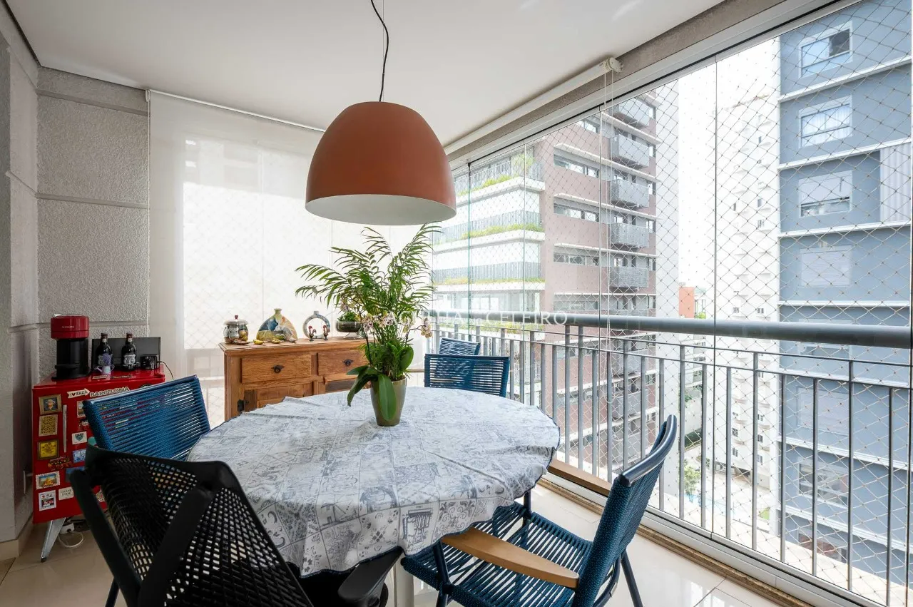 Apartamento com muito conforto e ótima planta à venda na Vila Nova Conceição. – 20315