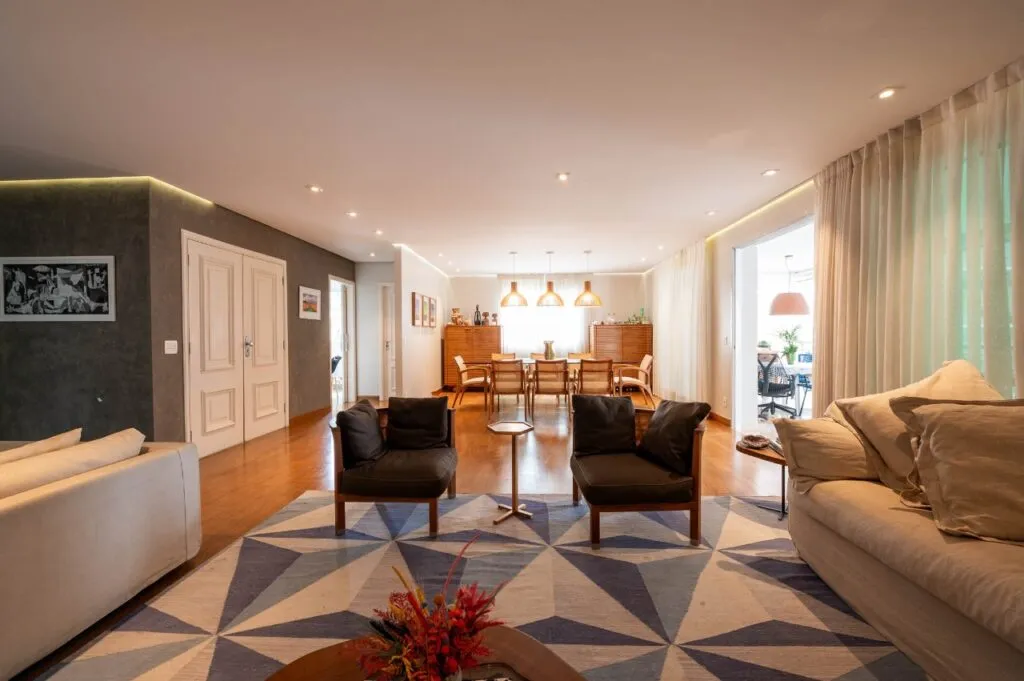 Apartamento Amplo e Iluminado à Venda na Vila Nova Conceição – 20315