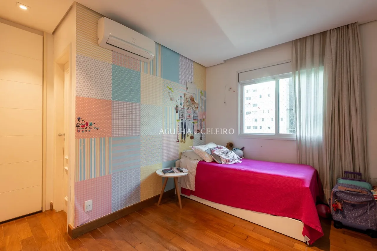 Apartamento Amplo e Iluminado à Venda na Vila Nova Conceição – 20315