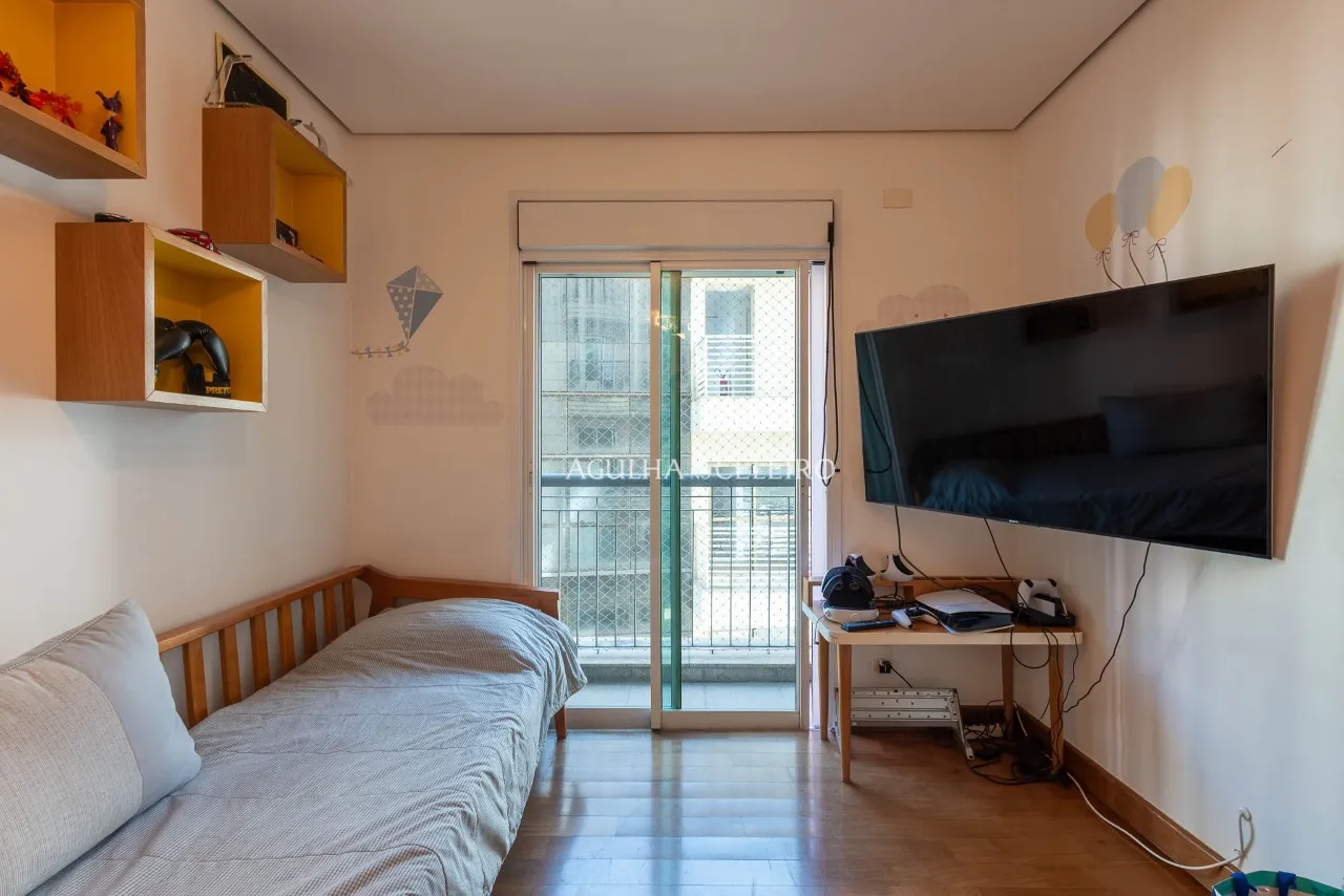 Apartamento Amplo e Iluminado à Venda na Vila Nova Conceição – 20315