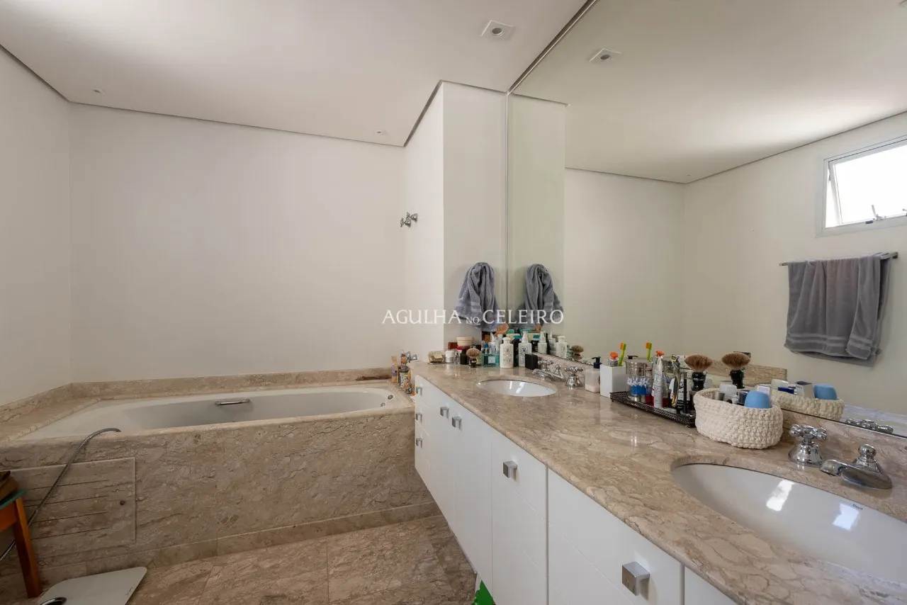 Apartamento Amplo e Iluminado à Venda na Vila Nova Conceição – 20315