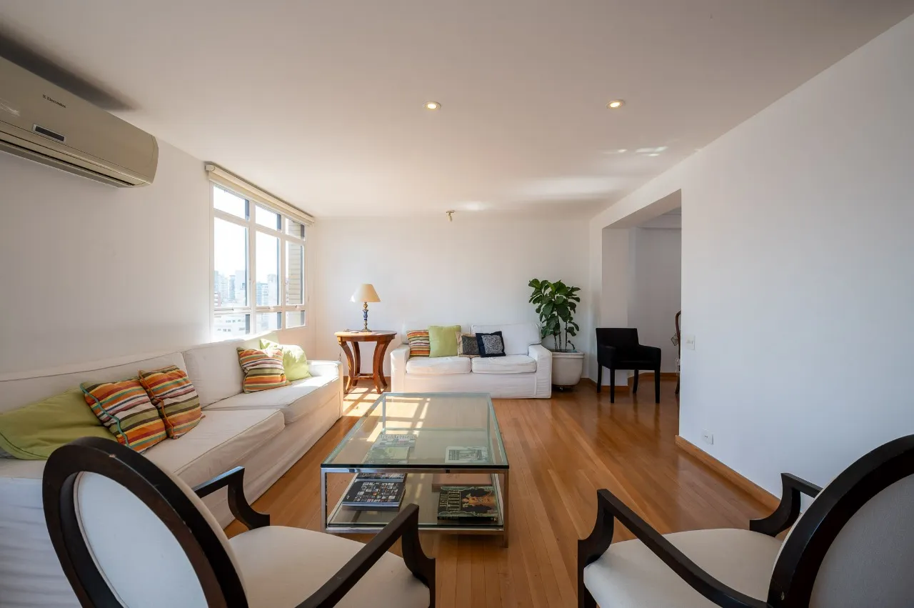 Um apartamento lindo e super completo. – 20320