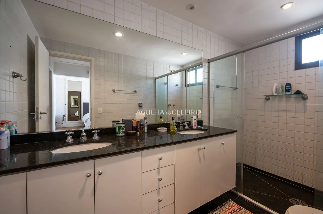 Um apartamento lindo e super completo. – 20320