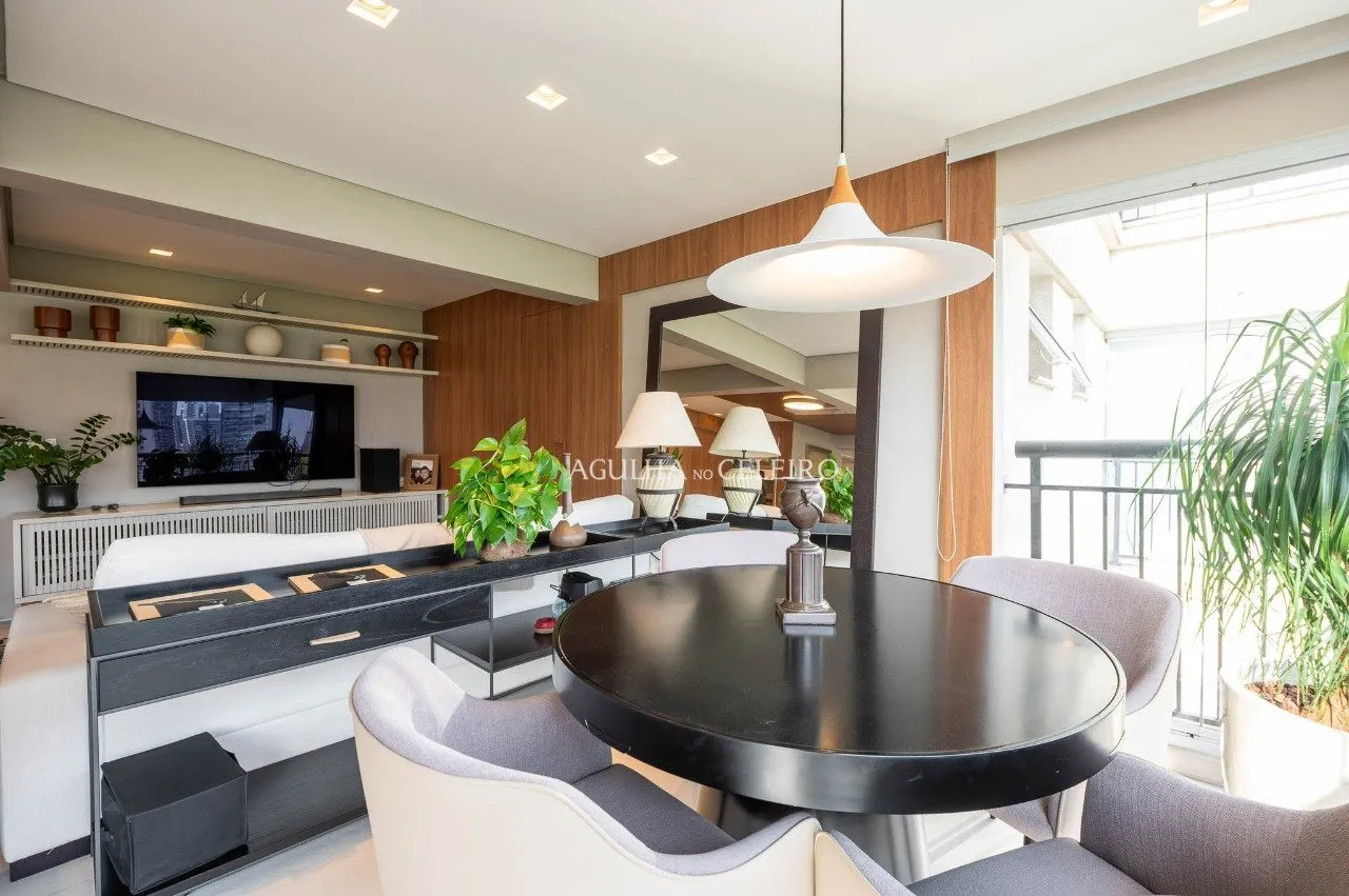 Apartamento com Reforma Impecável no Brooklin – 20348