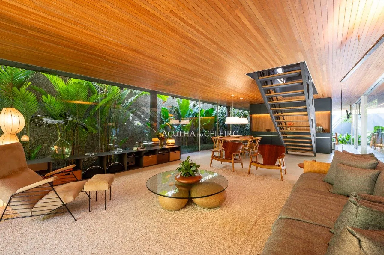 Casa no miolo do Jardim Paulistano – 20374