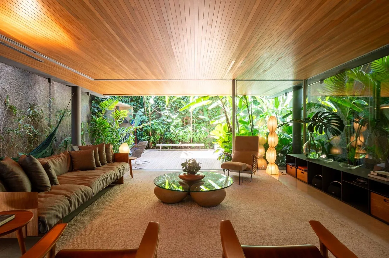 Casa no miolo do Jardim Paulistano – 20374