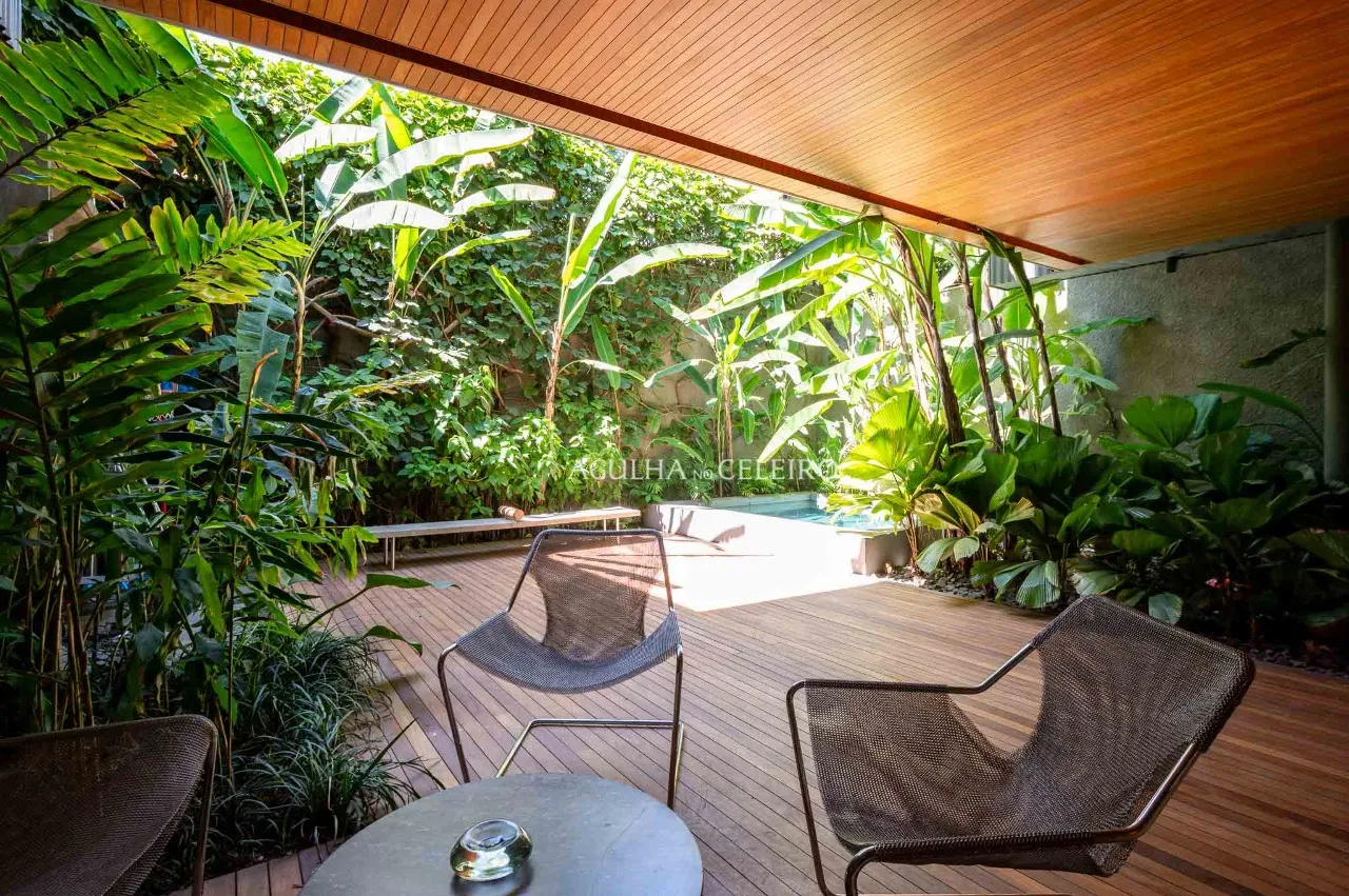 Casa no miolo do Jardim Paulistano – 20374