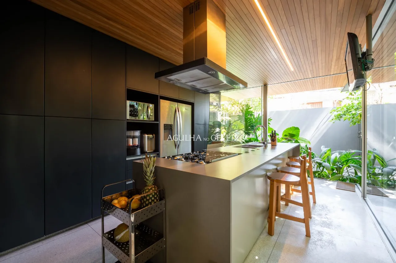 Casa no miolo do Jardim Paulistano – 20374