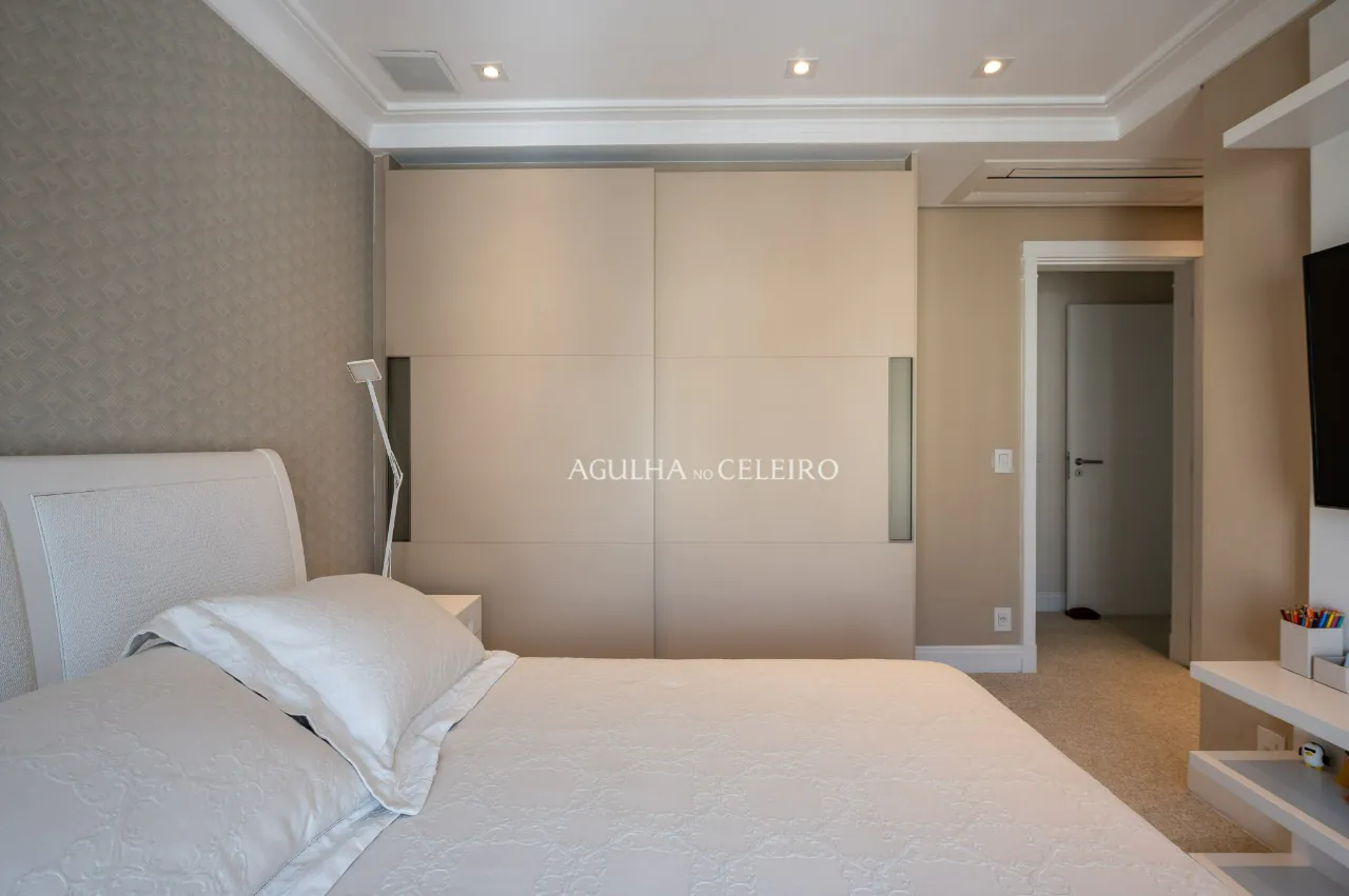 Apartamento em condomínio desejado com vista incrível para venda no Paraíso. – 20395