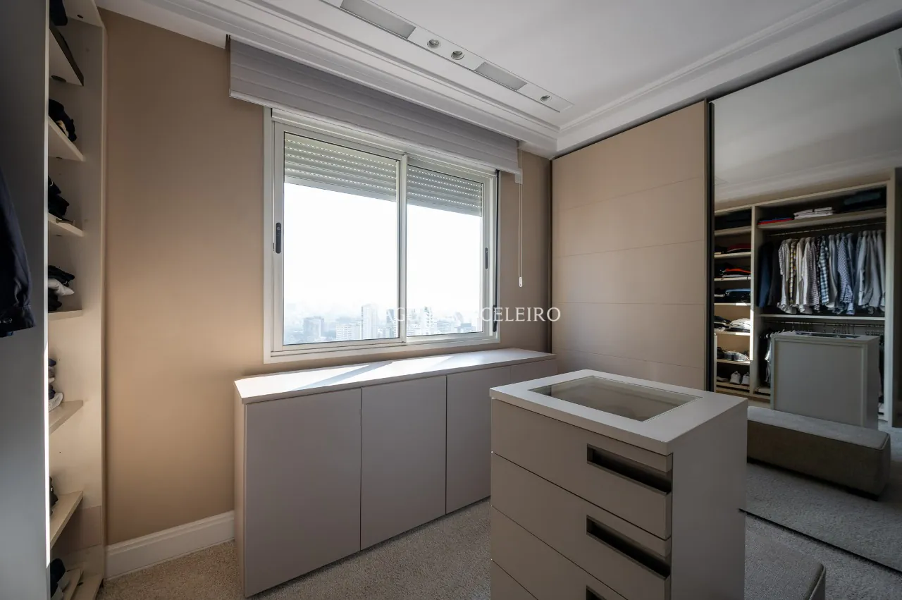 Apartamento em condomínio desejado com vista incrível para venda no Paraíso. – 20395