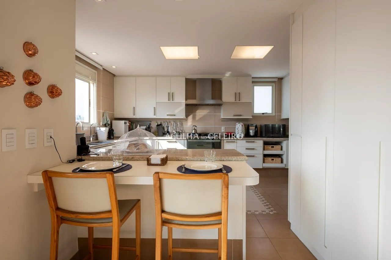 Apartamento em condomínio desejado com vista incrível para venda no Paraíso. – 20395