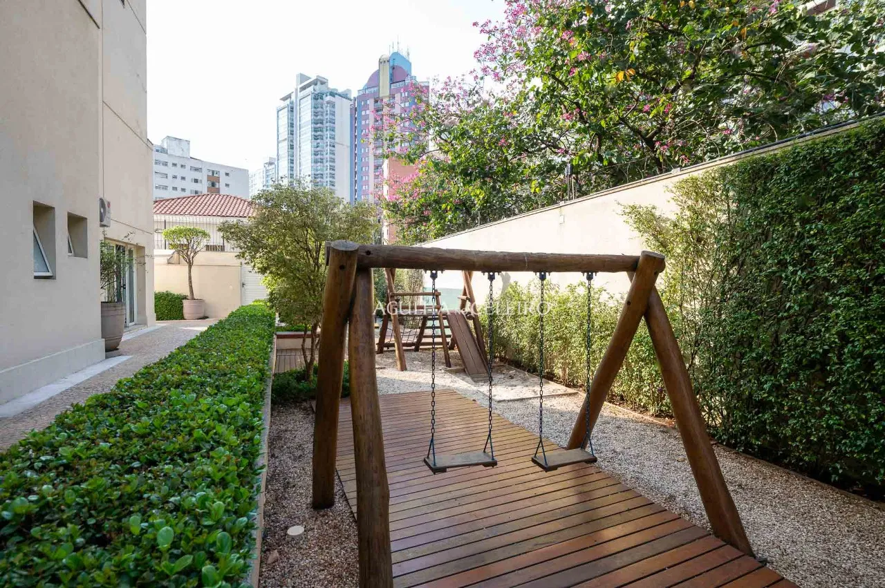 Apartamento em condomínio desejado com vista incrível para venda no Paraíso. – 20395