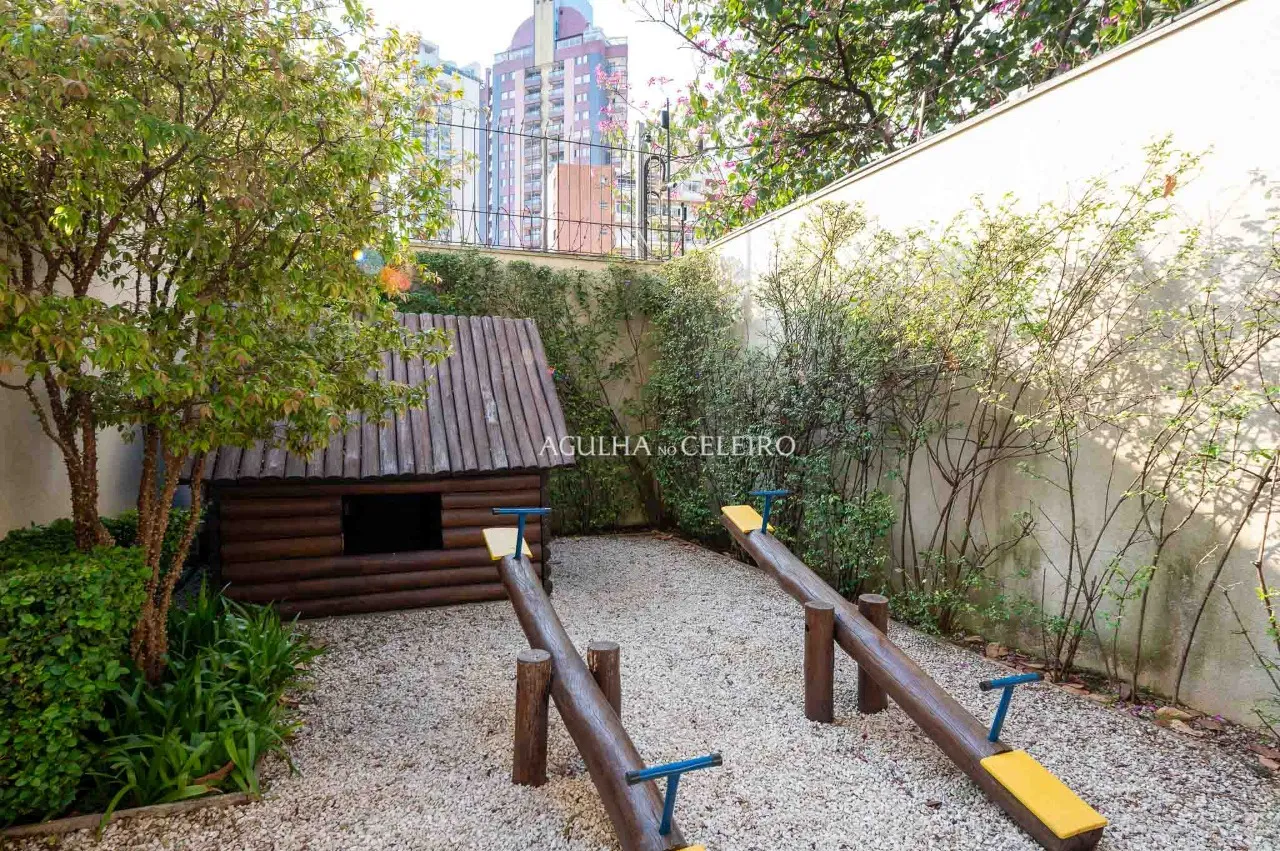 Apartamento em condomínio desejado com vista incrível para venda no Paraíso. – 20395