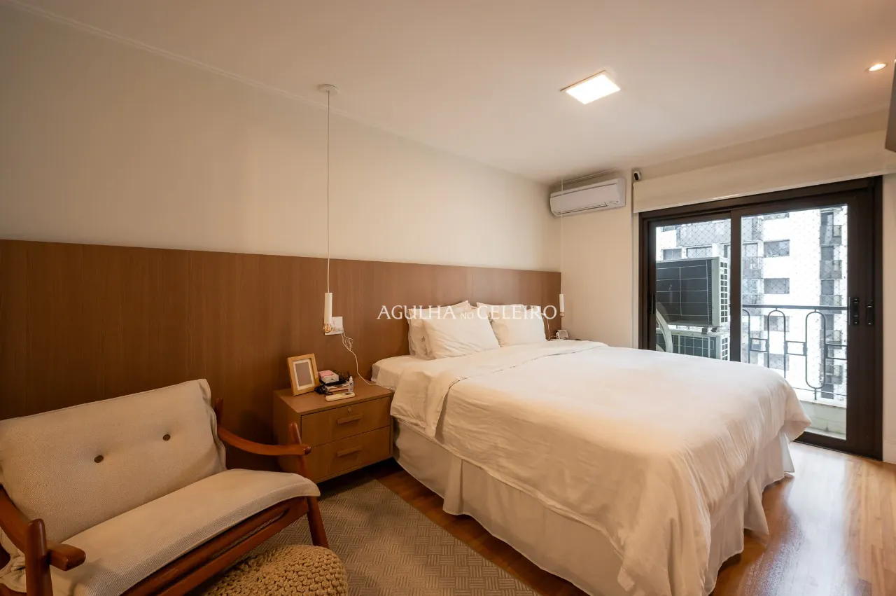 Apartamento sofisticado com varanda gourmet em Moema. – 20398