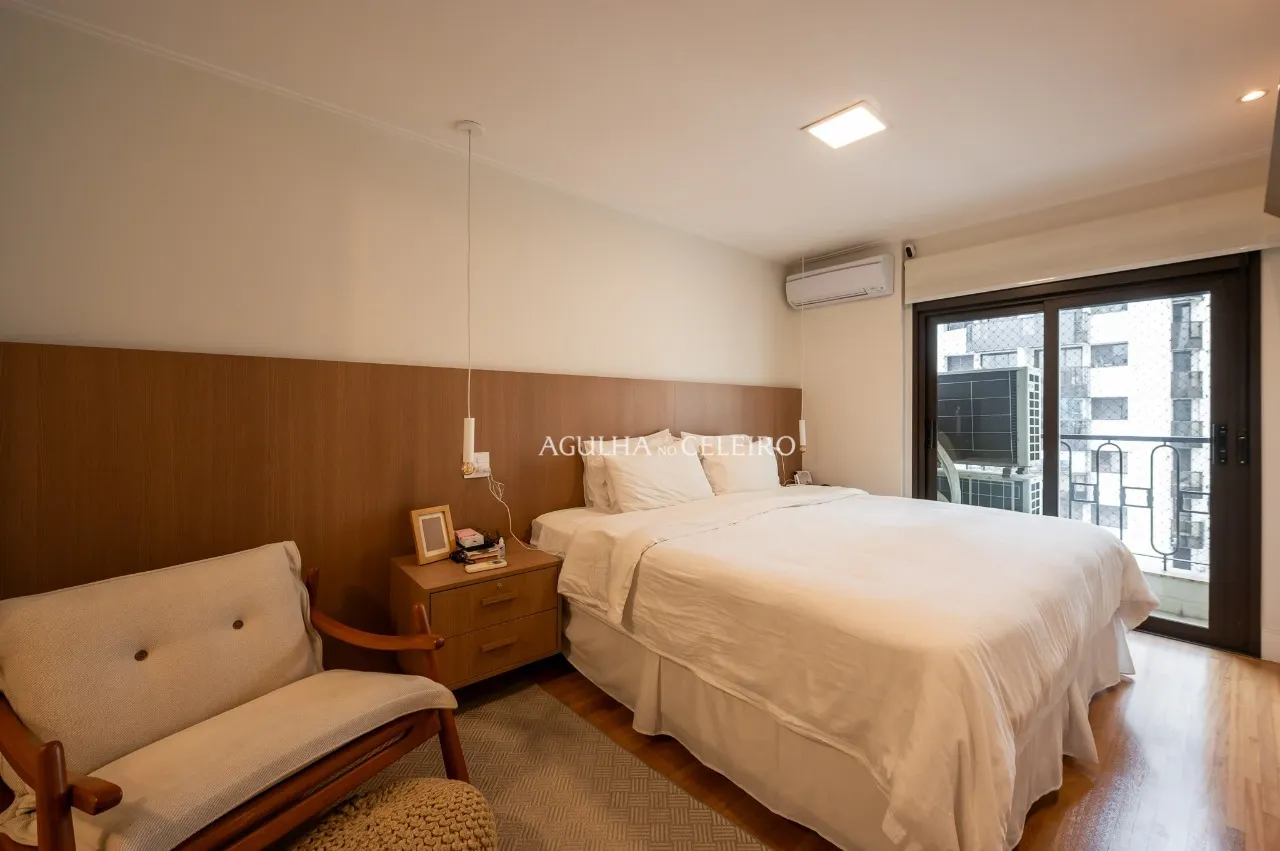 Apartamento sofisticado com varanda gourmet em Moema. – 20398