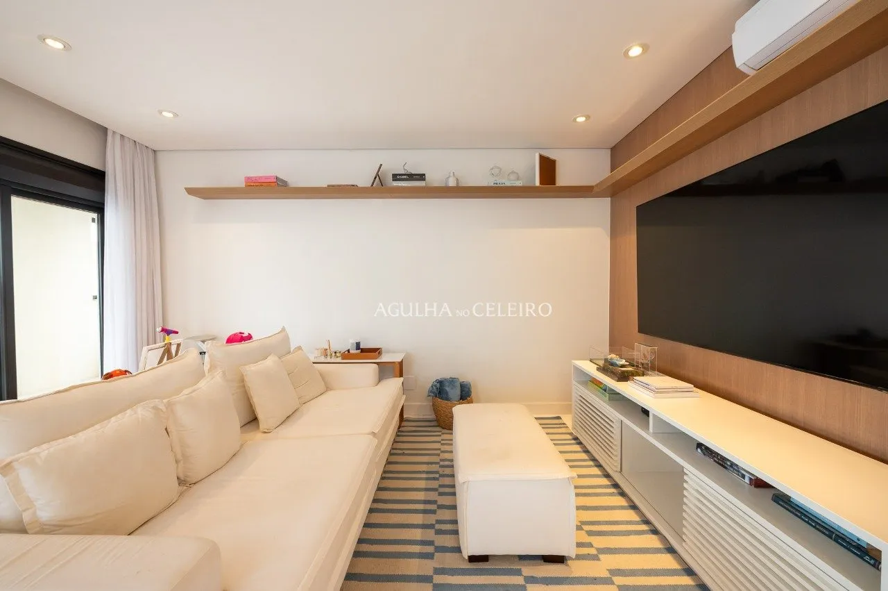 Apartamento sofisticado com varanda gourmet em Moema. – 20398